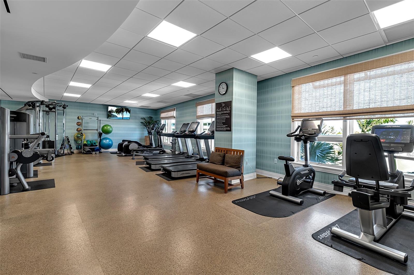 915 SEASIDE DR #310, SARASOTA, FL, 34242