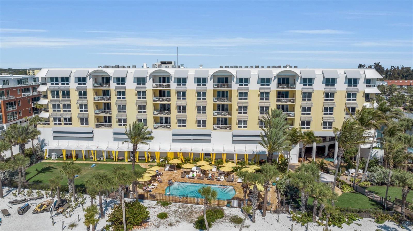 915 SEASIDE DR #310, SARASOTA, FL, 34242