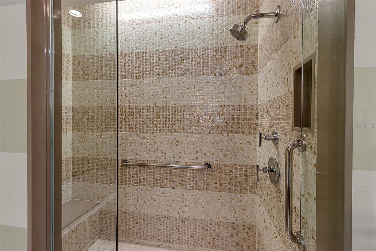 915 SEASIDE DR #310, SARASOTA, FL, 34242