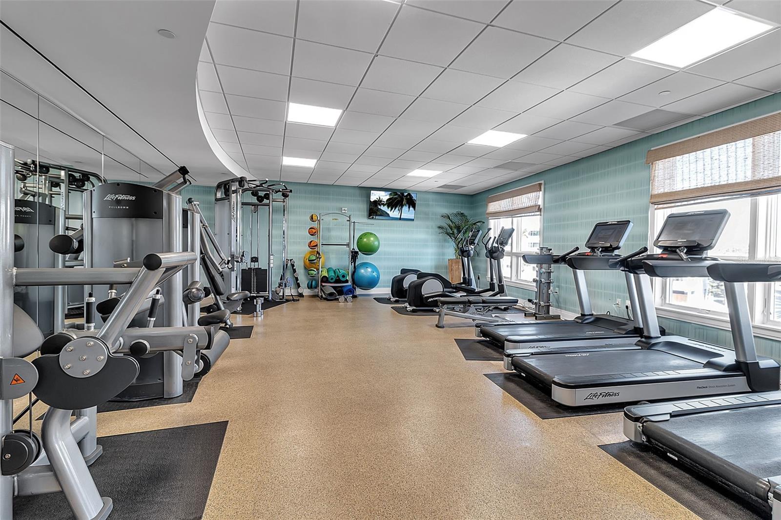 915 SEASIDE DR #310, SARASOTA, FL, 34242