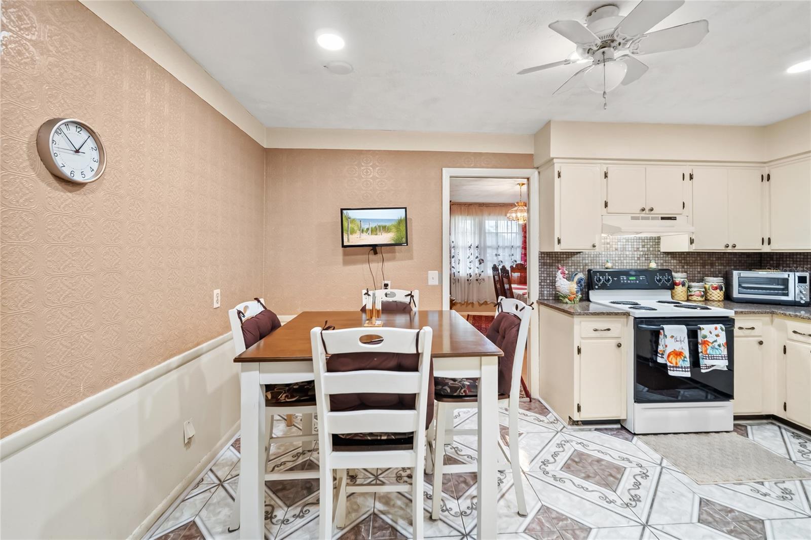 8557 VERMANTH RD, JACKSONVILLE, FL, 32211
