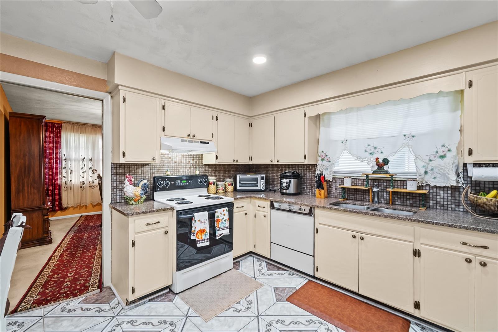 8557 VERMANTH RD, JACKSONVILLE, FL, 32211