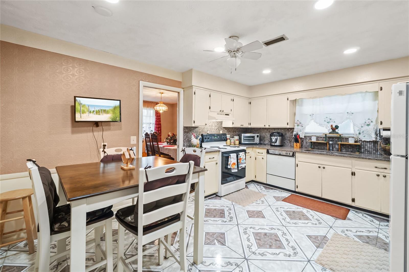 8557 VERMANTH RD, JACKSONVILLE, FL, 32211
