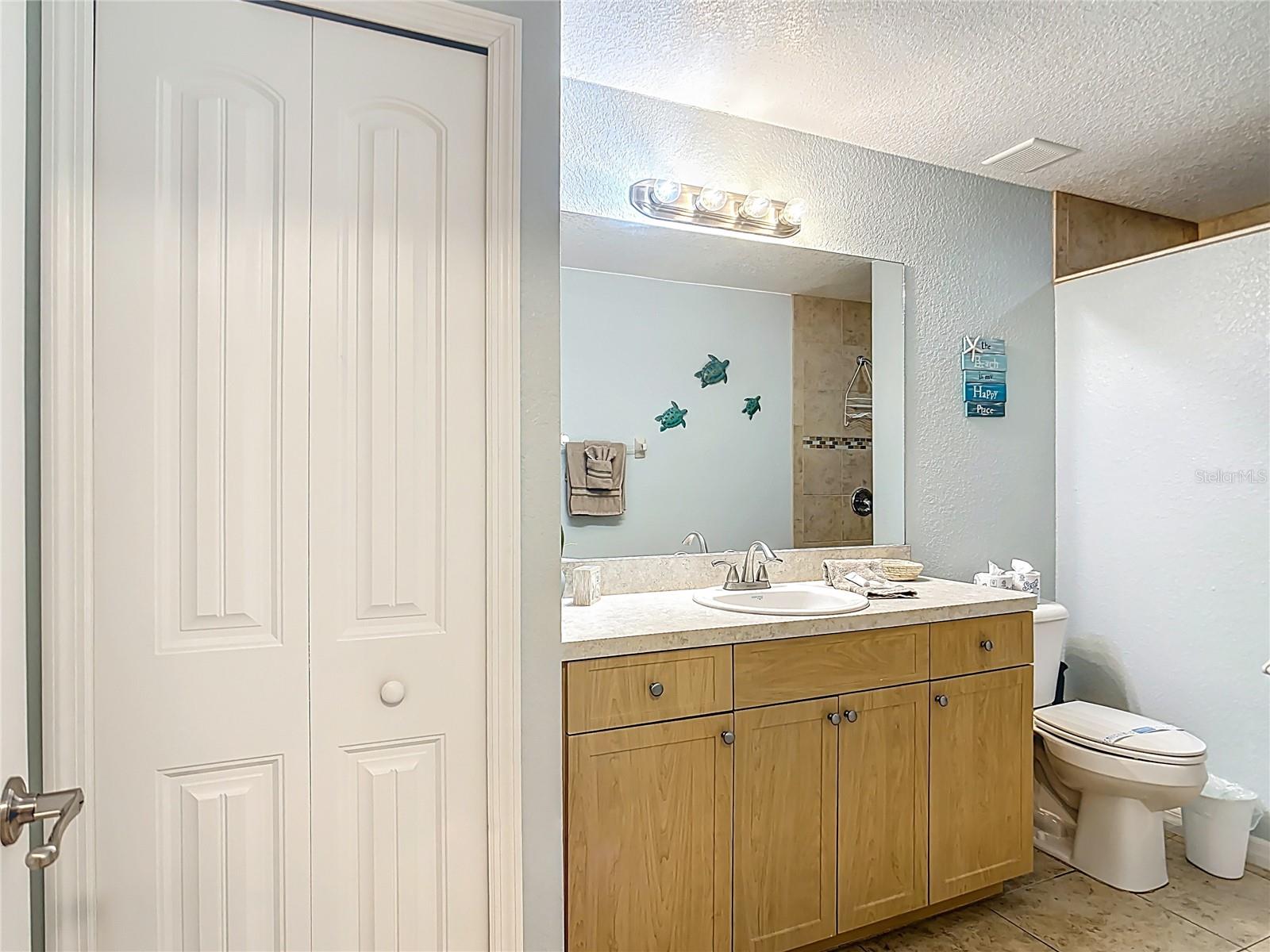 208 JENNIFER DR, ROTONDA WEST, FL, 33947