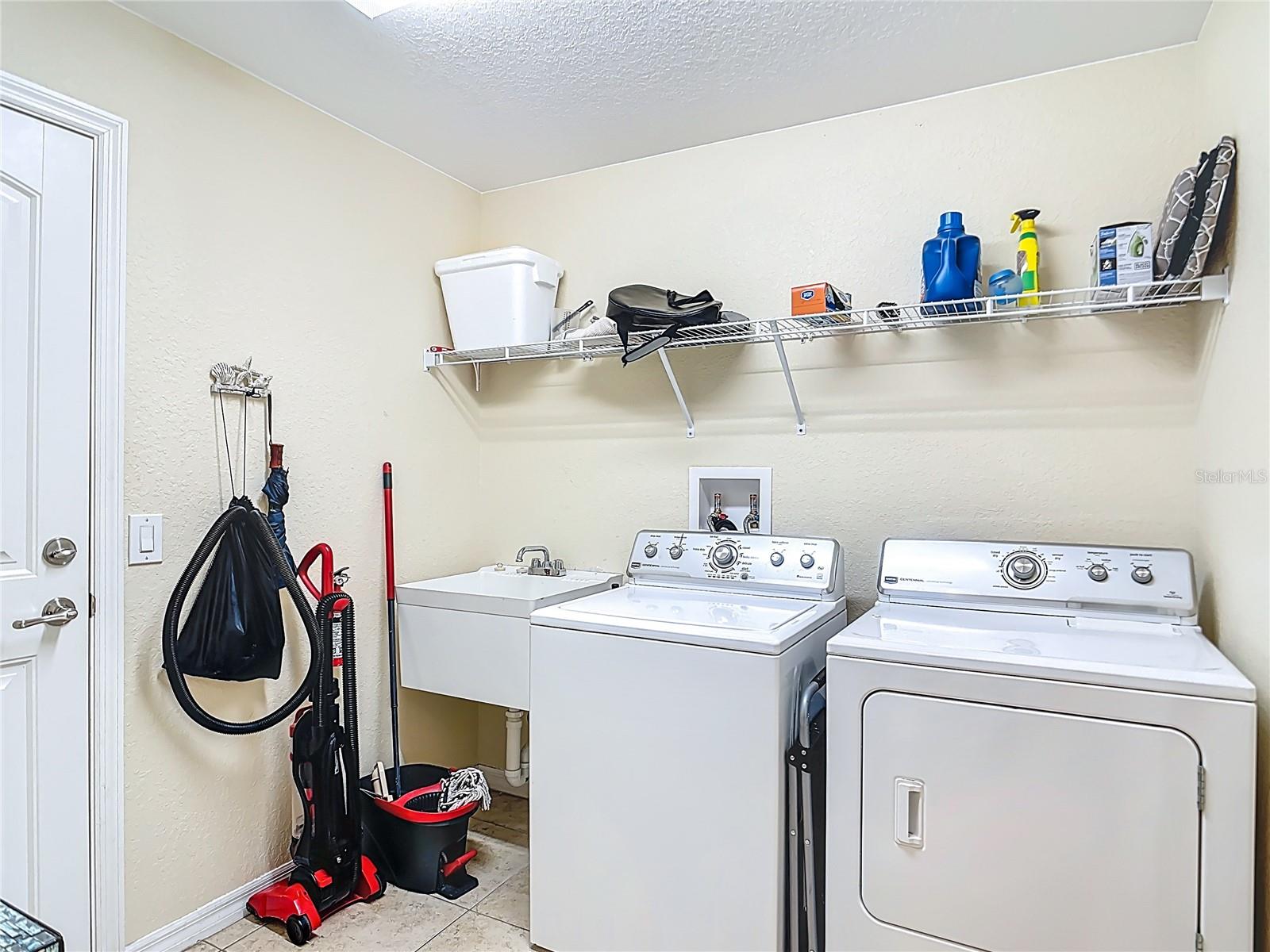 208 JENNIFER DR, ROTONDA WEST, FL, 33947