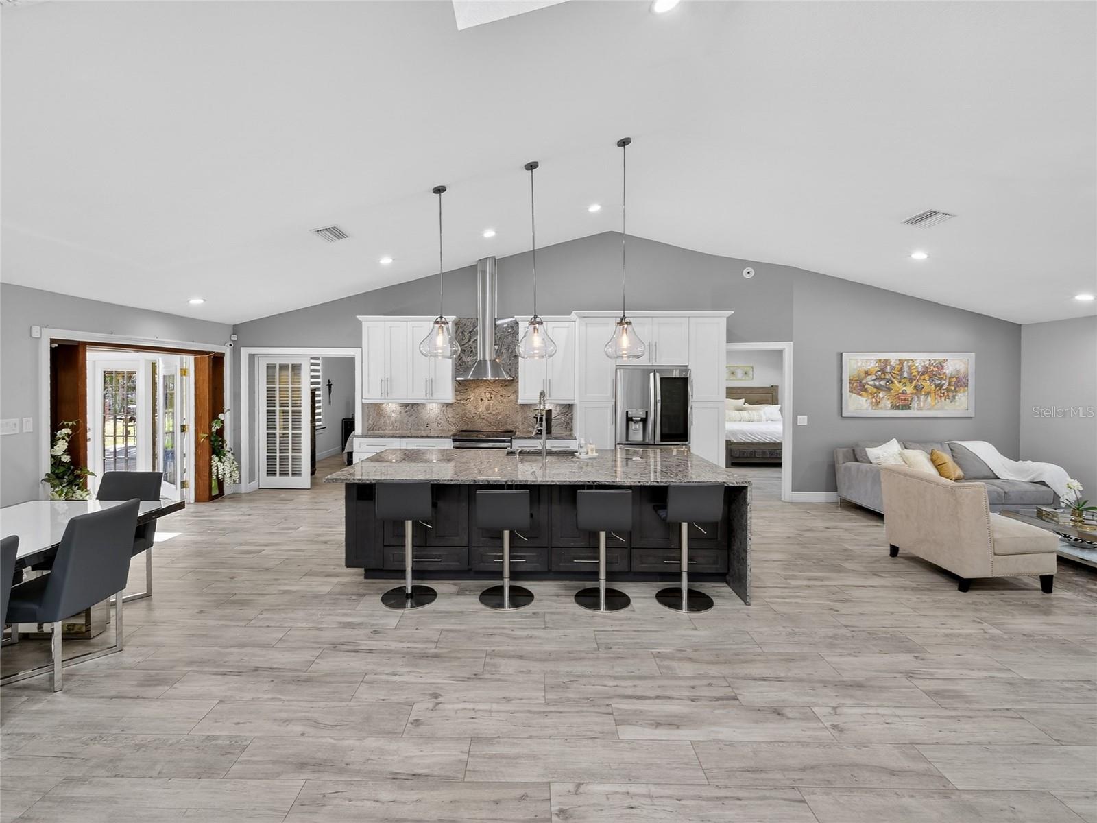 1184 LAURA ST, CASSELBERRY, FL, 32707