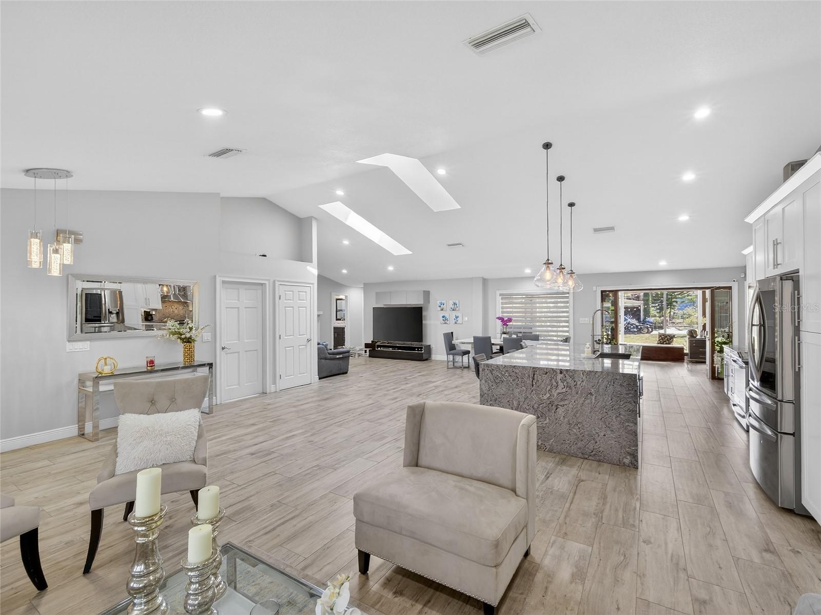 1184 LAURA ST, CASSELBERRY, FL, 32707