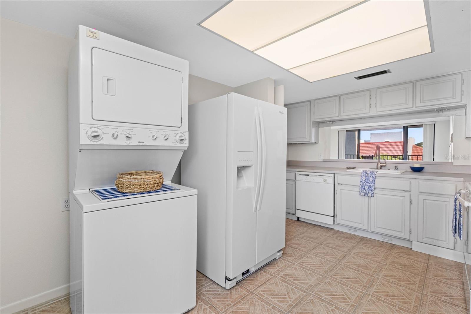 ... Kitchen Area 10.5 X 14.4... PLenty of Closet Space, Washer & Dryer Hook Up.