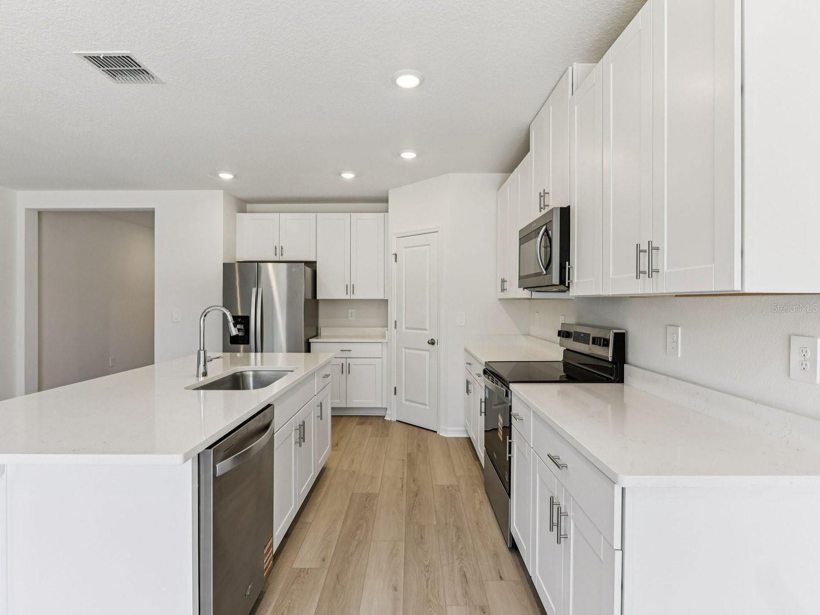 7637 SATTERFIELD TER, PARRISH, FL, 34219
