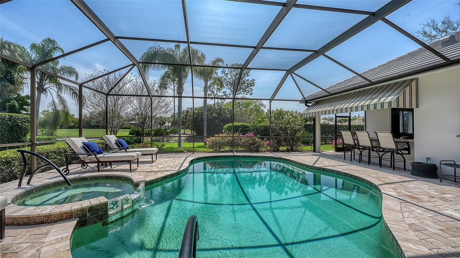 A4686927 Property Photo
