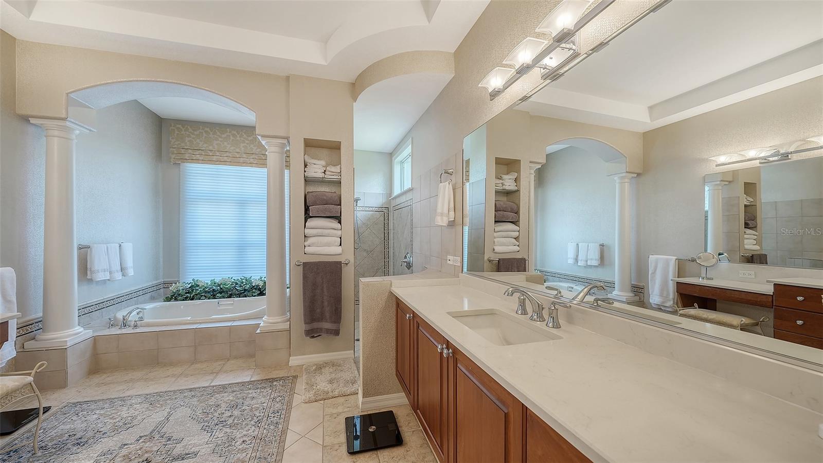 A4686927 Property Photo