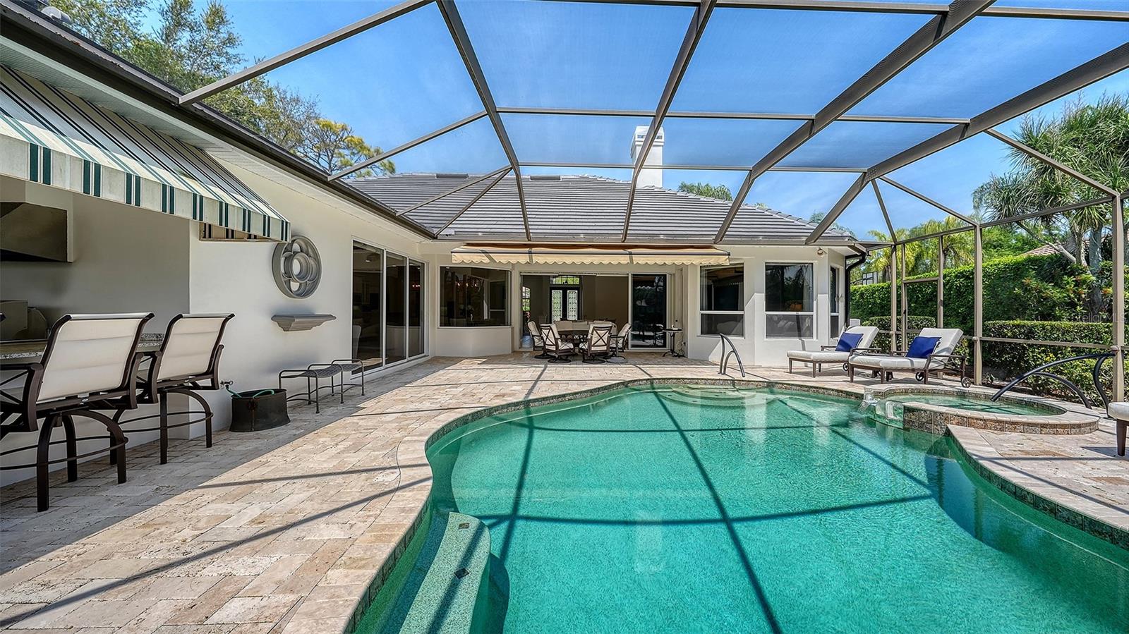 A4686927 Property Photo
