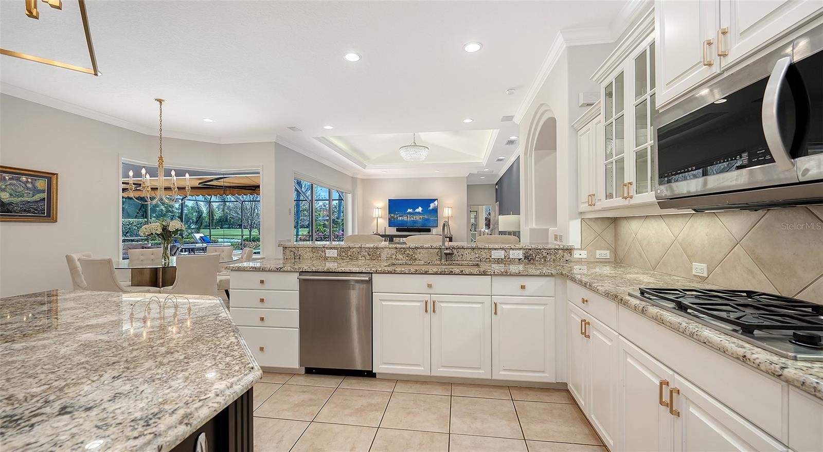 A4686927 Property Photo