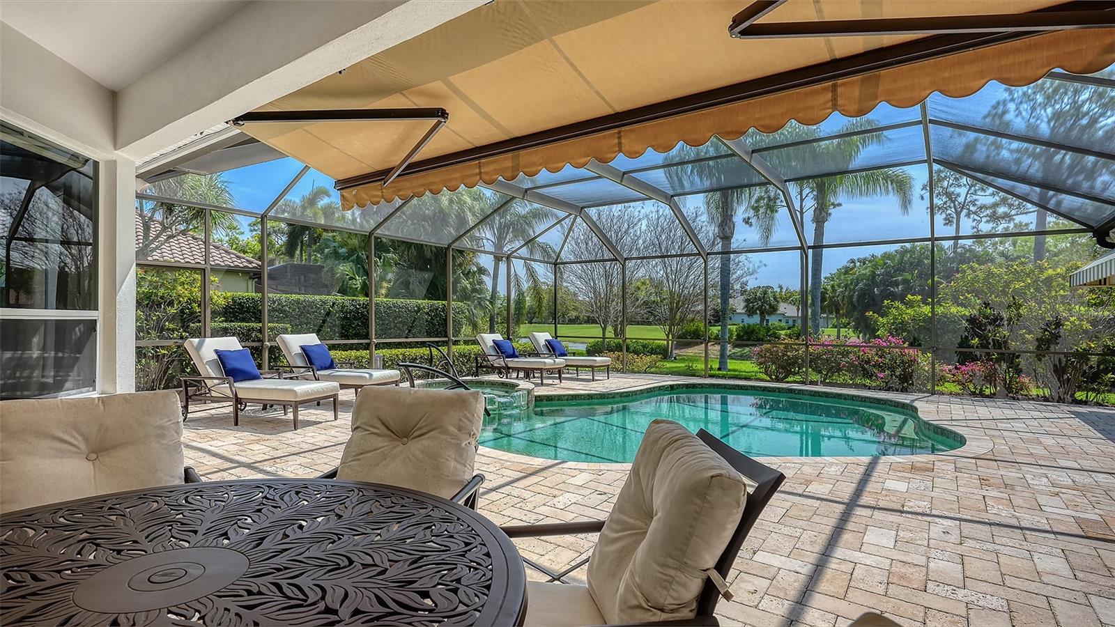 A4686927 Property Photo