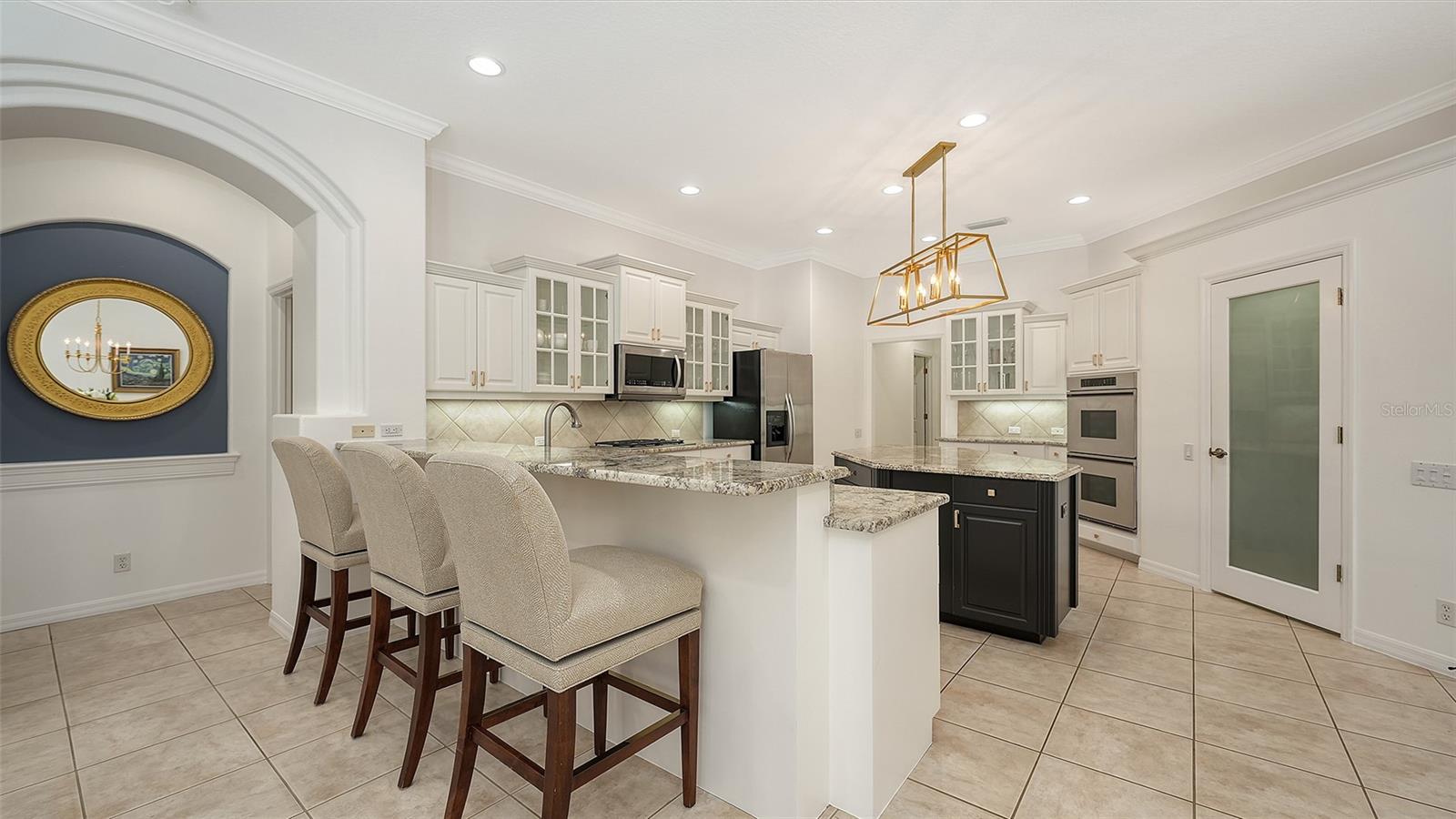 A4686927 Property Photo