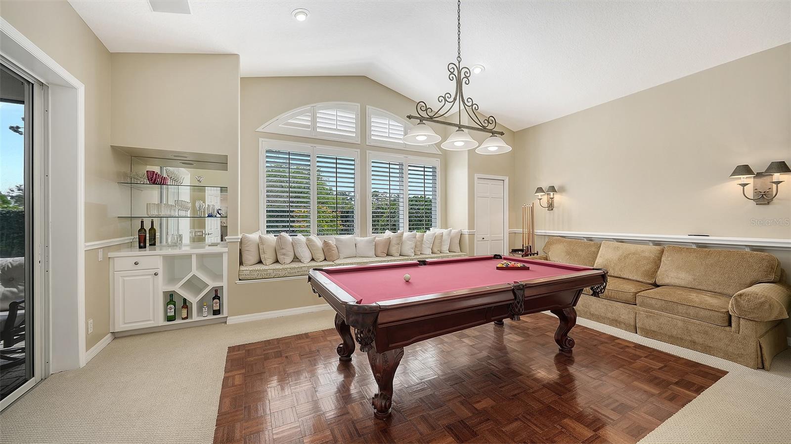 A4686927 Property Photo