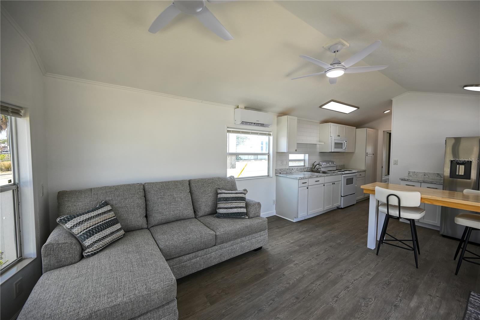 6720 PARK BLVD N #1, PINELLAS PARK, FL, 33781