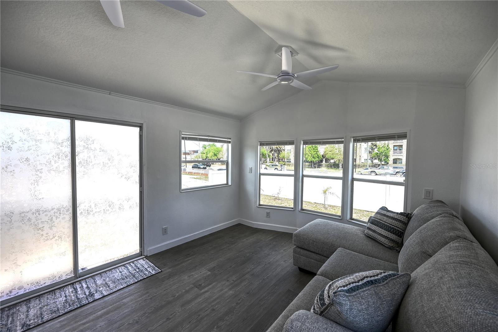 6720 PARK BLVD N #1, PINELLAS PARK, FL, 33781