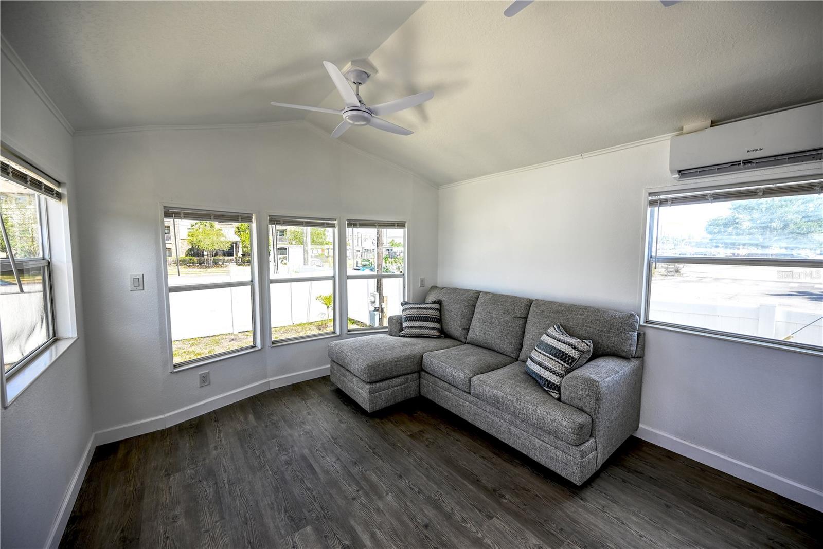 6720 PARK BLVD N #1, PINELLAS PARK, FL, 33781
