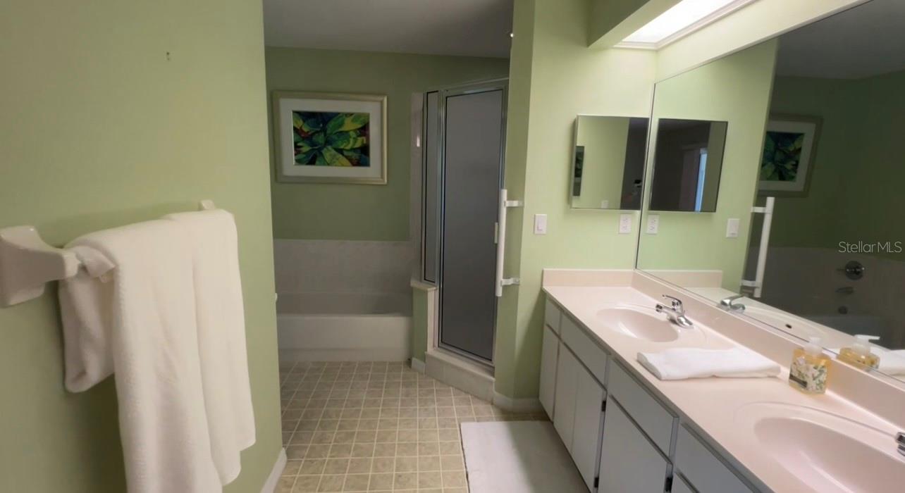 6741 NORTHLAKE DR, ZEPHYRHILLS, FL, 33542