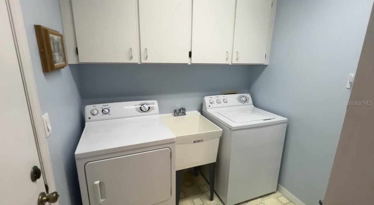 6741 NORTHLAKE DR, ZEPHYRHILLS, FL, 33542