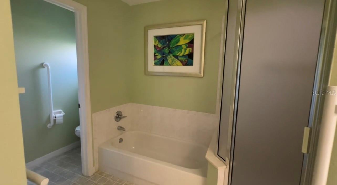 6741 NORTHLAKE DR, ZEPHYRHILLS, FL, 33542