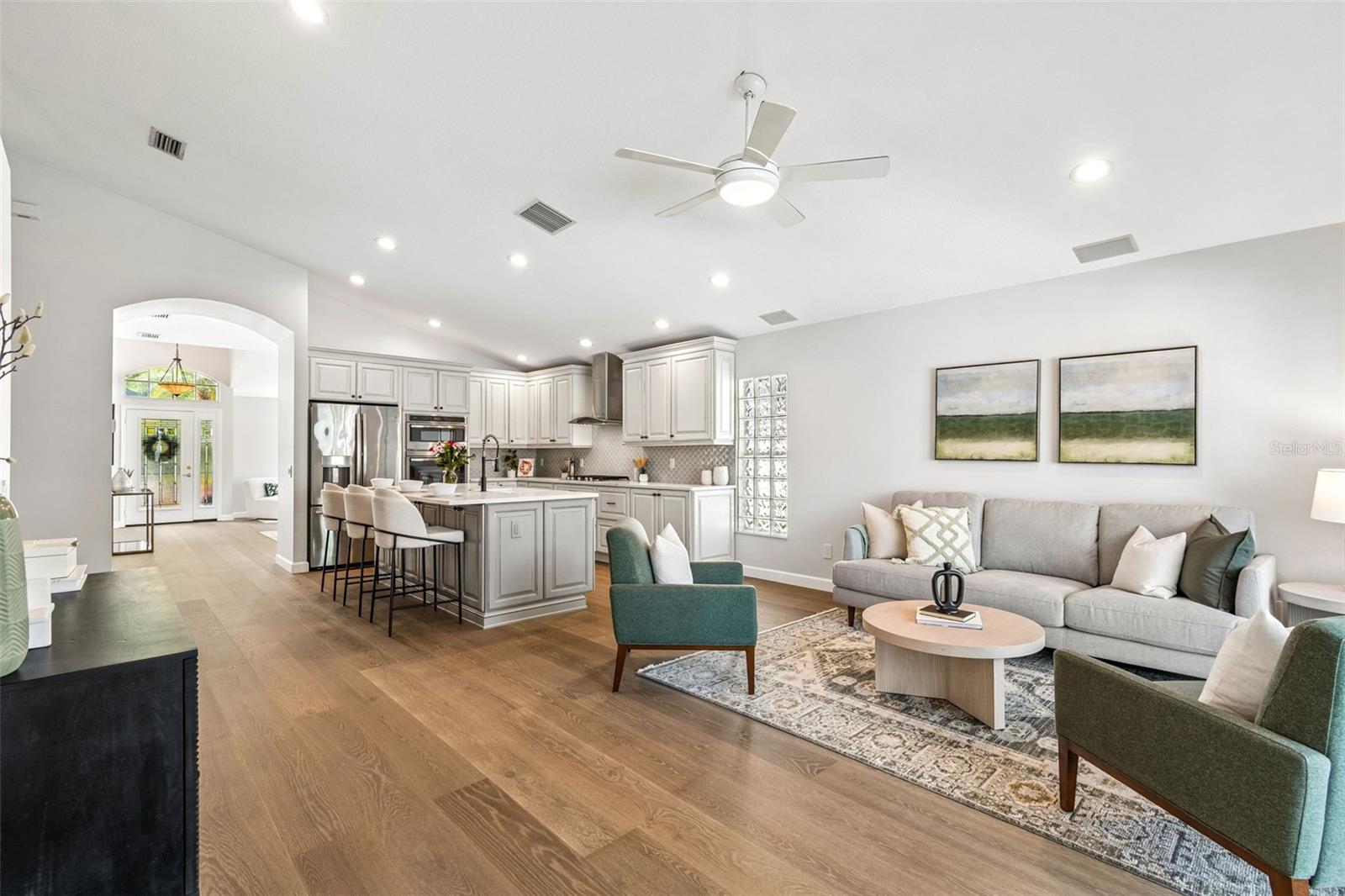 10145 KINGSBRIDGE AVE, TAMPA, FL, 33626