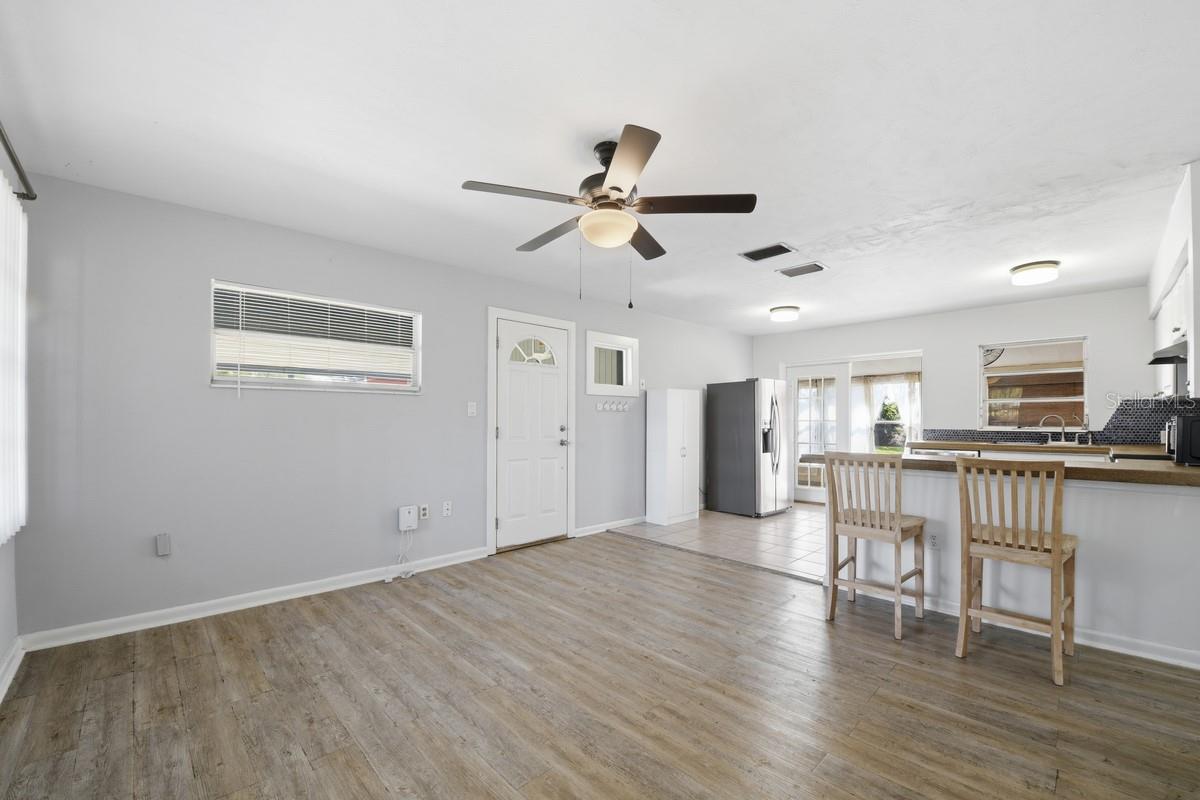 14338 LAKE JUNIETTA DR, TAVARES, FL, 32778