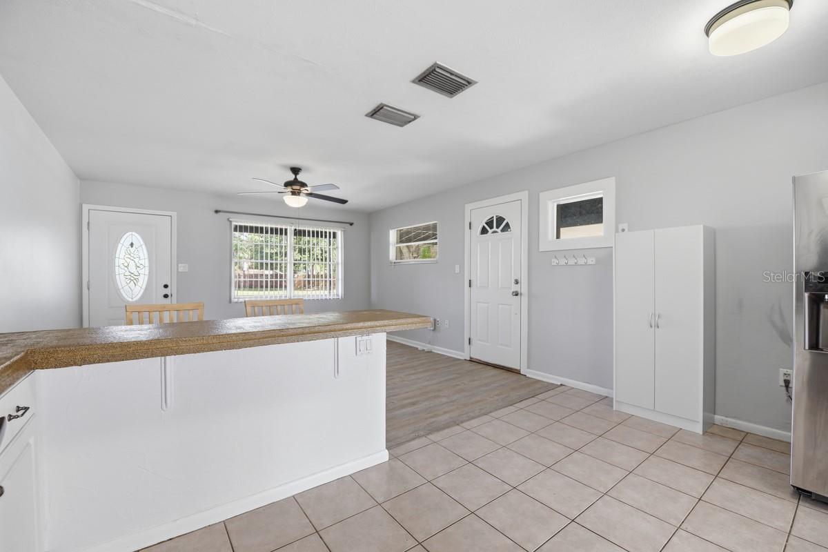 14338 LAKE JUNIETTA DR, TAVARES, FL, 32778