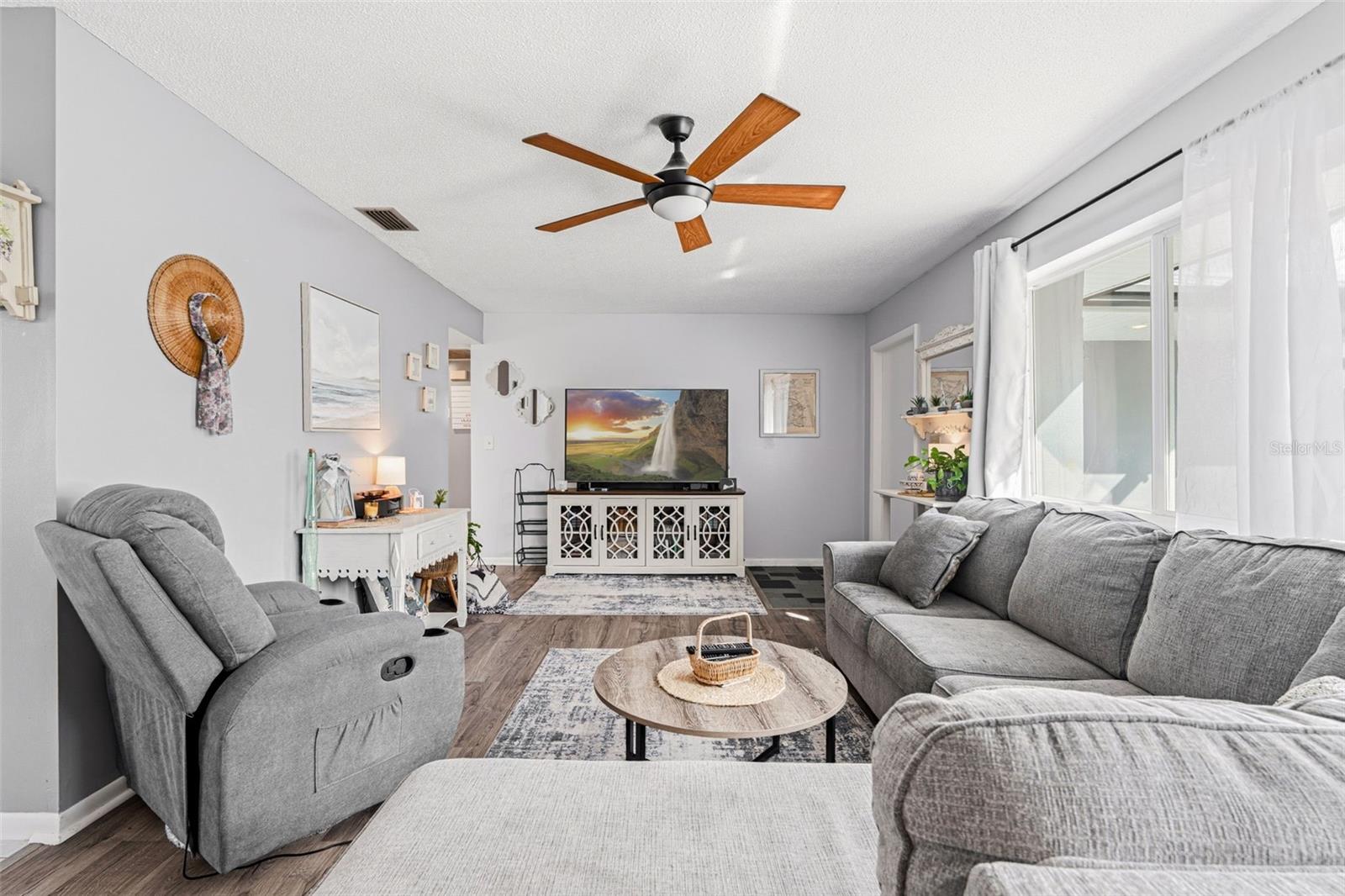 2440 AUBURN BLVD, PORT CHARLOTTE, FL, 33948