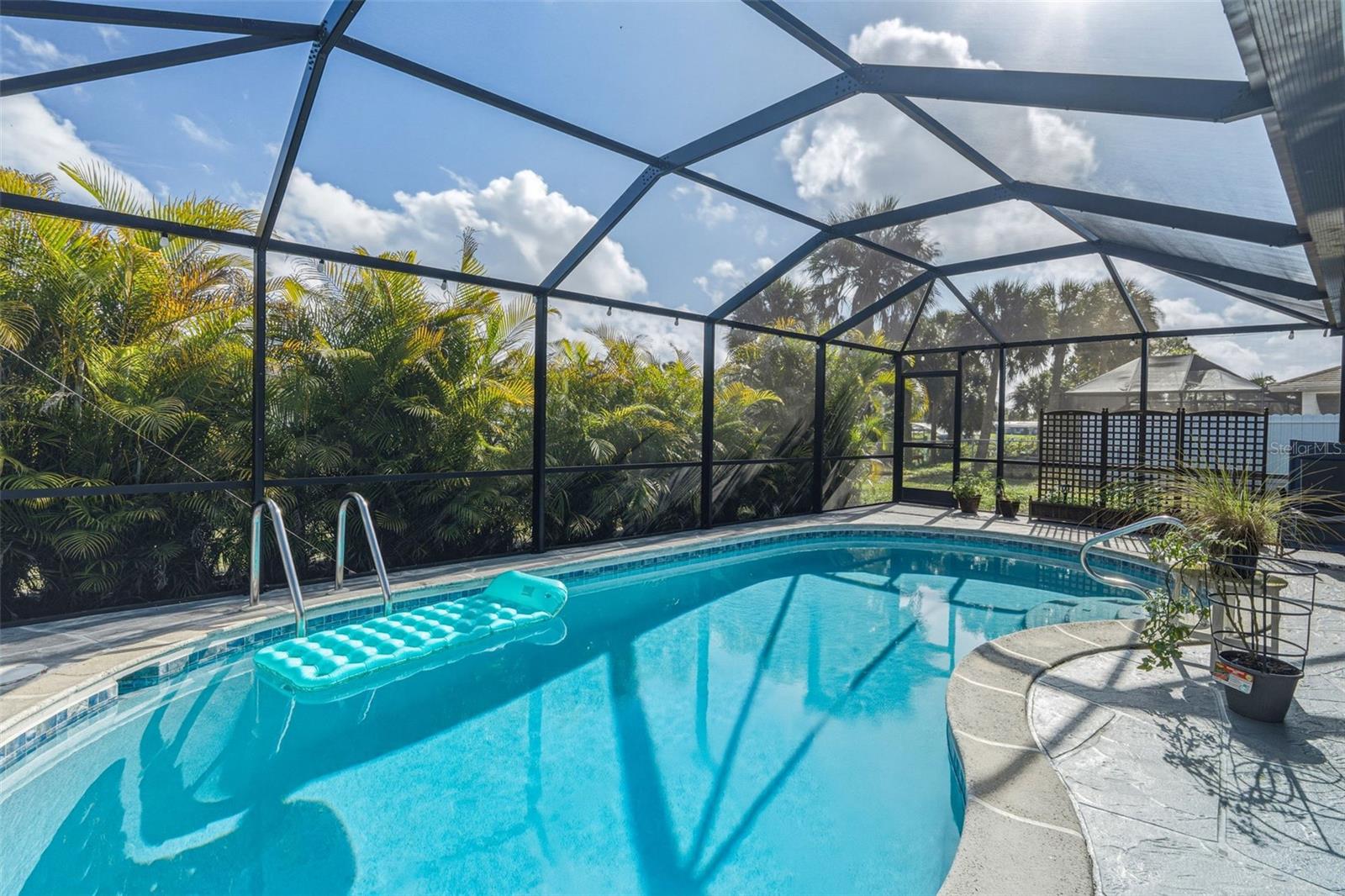 2440 AUBURN BLVD, PORT CHARLOTTE, FL, 33948