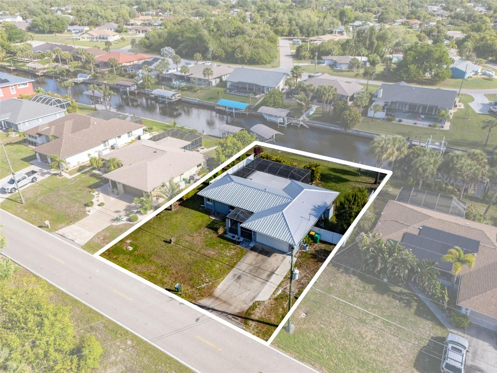 2440 AUBURN BLVD, PORT CHARLOTTE, FL, 33948