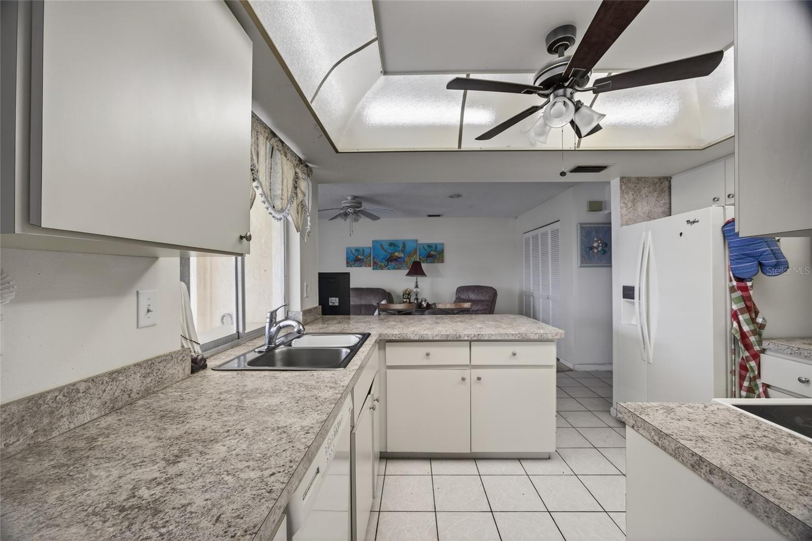 2484 BROAD RANCH DR, PORT CHARLOTTE, FL, 33948