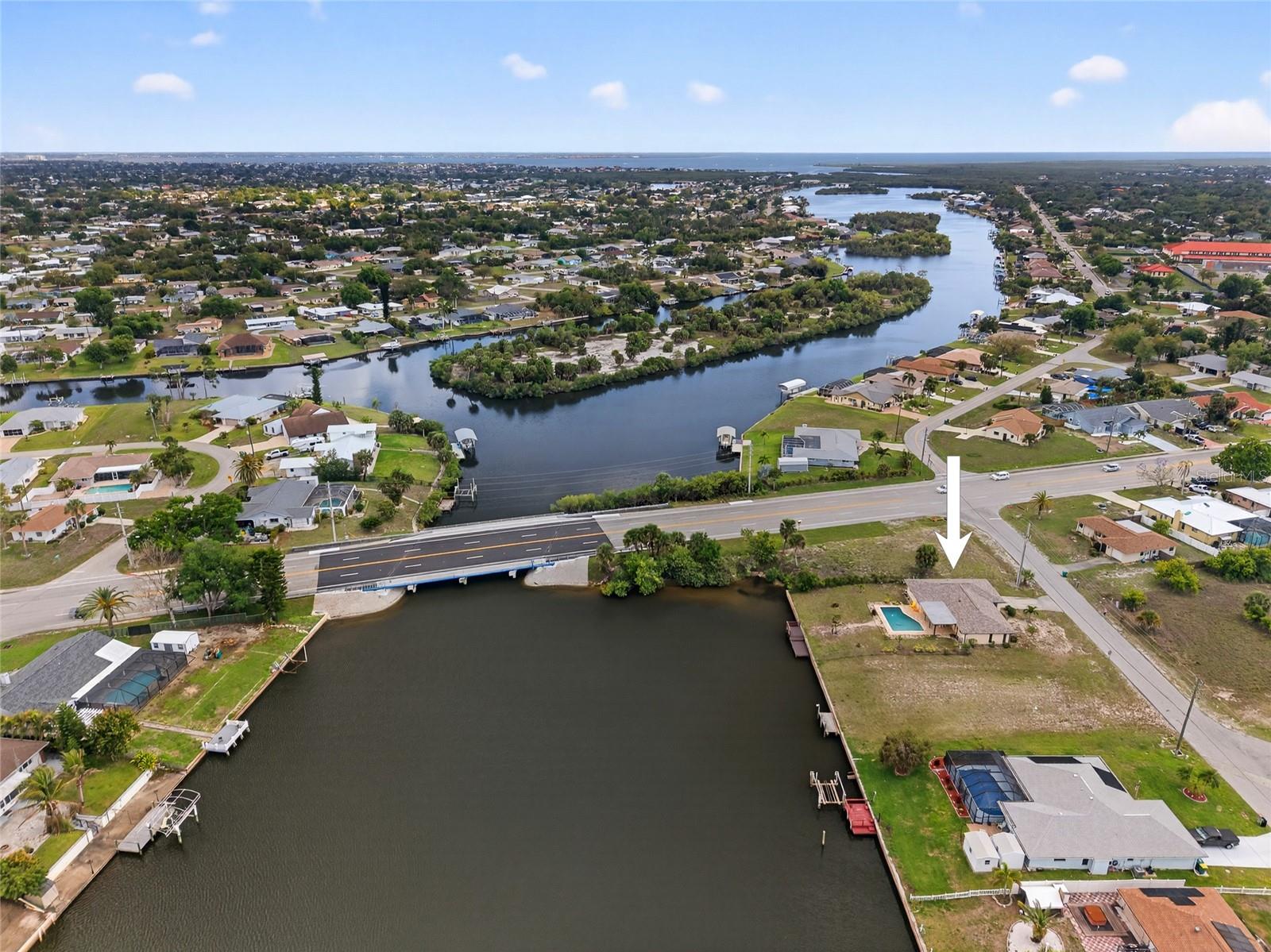 2484 BROAD RANCH DR, PORT CHARLOTTE, FL, 33948