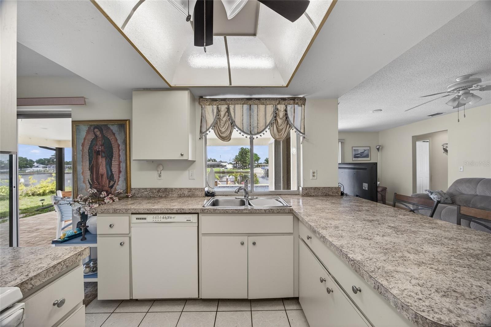 2484 BROAD RANCH DR, PORT CHARLOTTE, FL, 33948