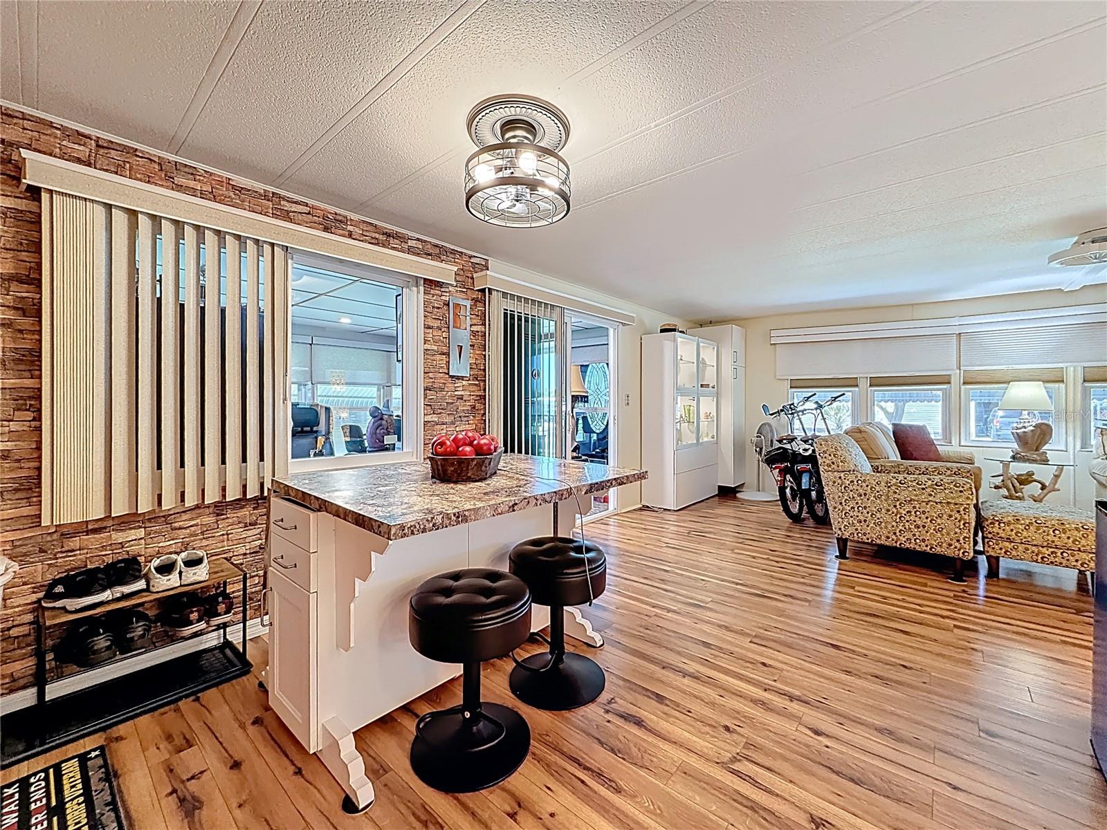 32 WILLIAM PENN WAY #1, PALM HARBOR, FL, 34684