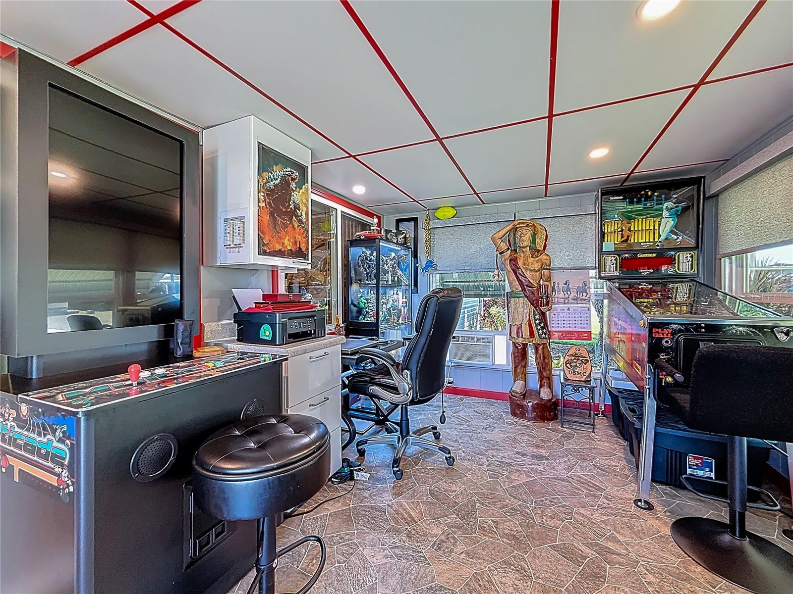 32 WILLIAM PENN WAY #1, PALM HARBOR, FL, 34684