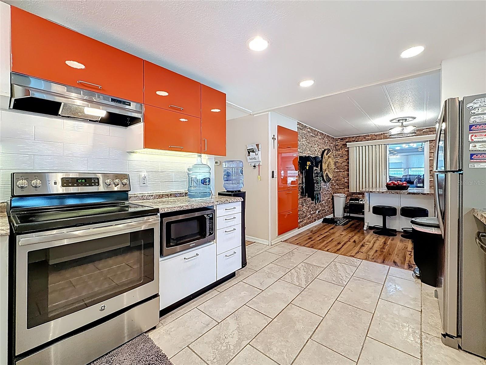 32 WILLIAM PENN WAY #1, PALM HARBOR, FL, 34684