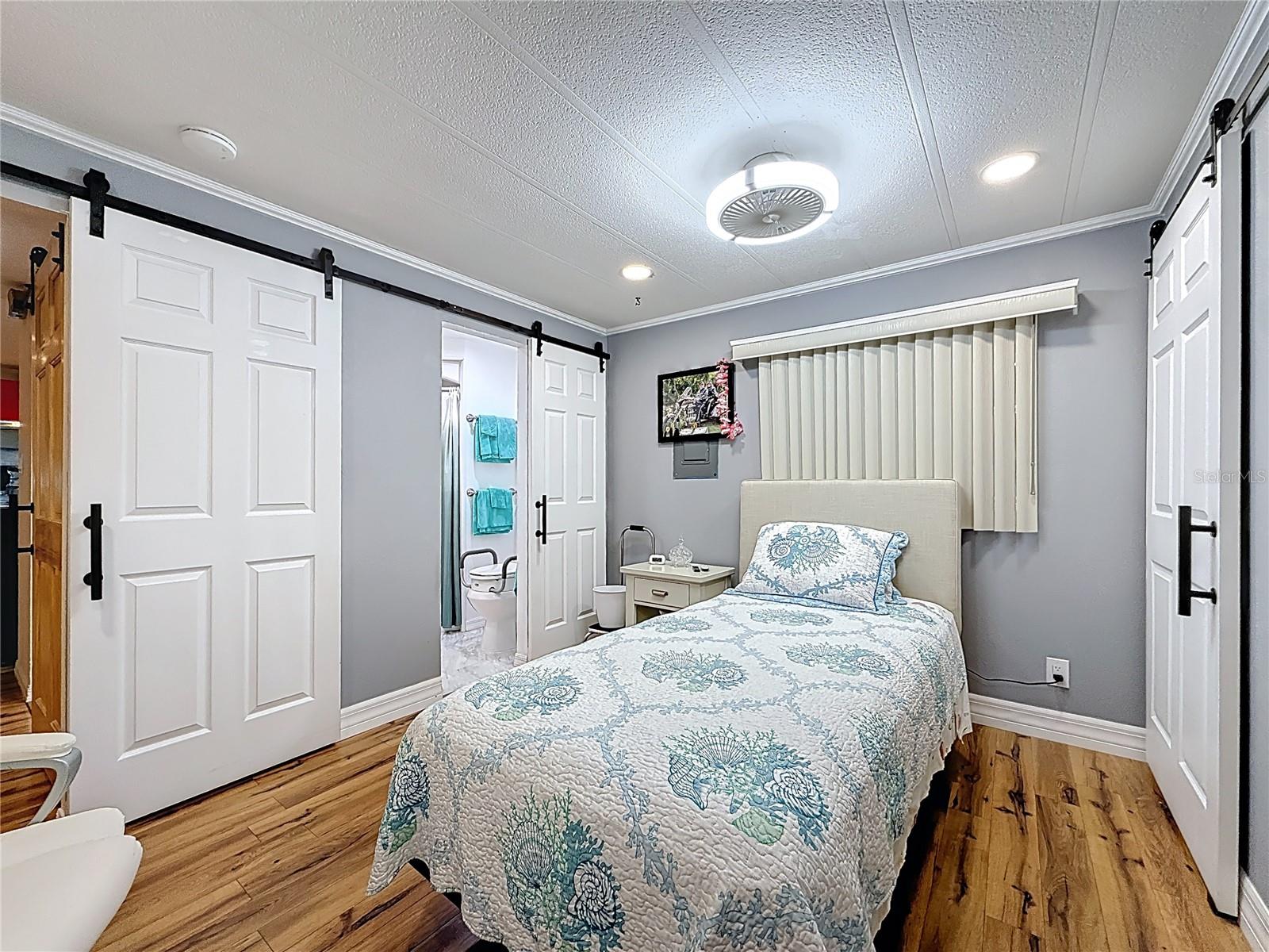 32 WILLIAM PENN WAY #1, PALM HARBOR, FL, 34684