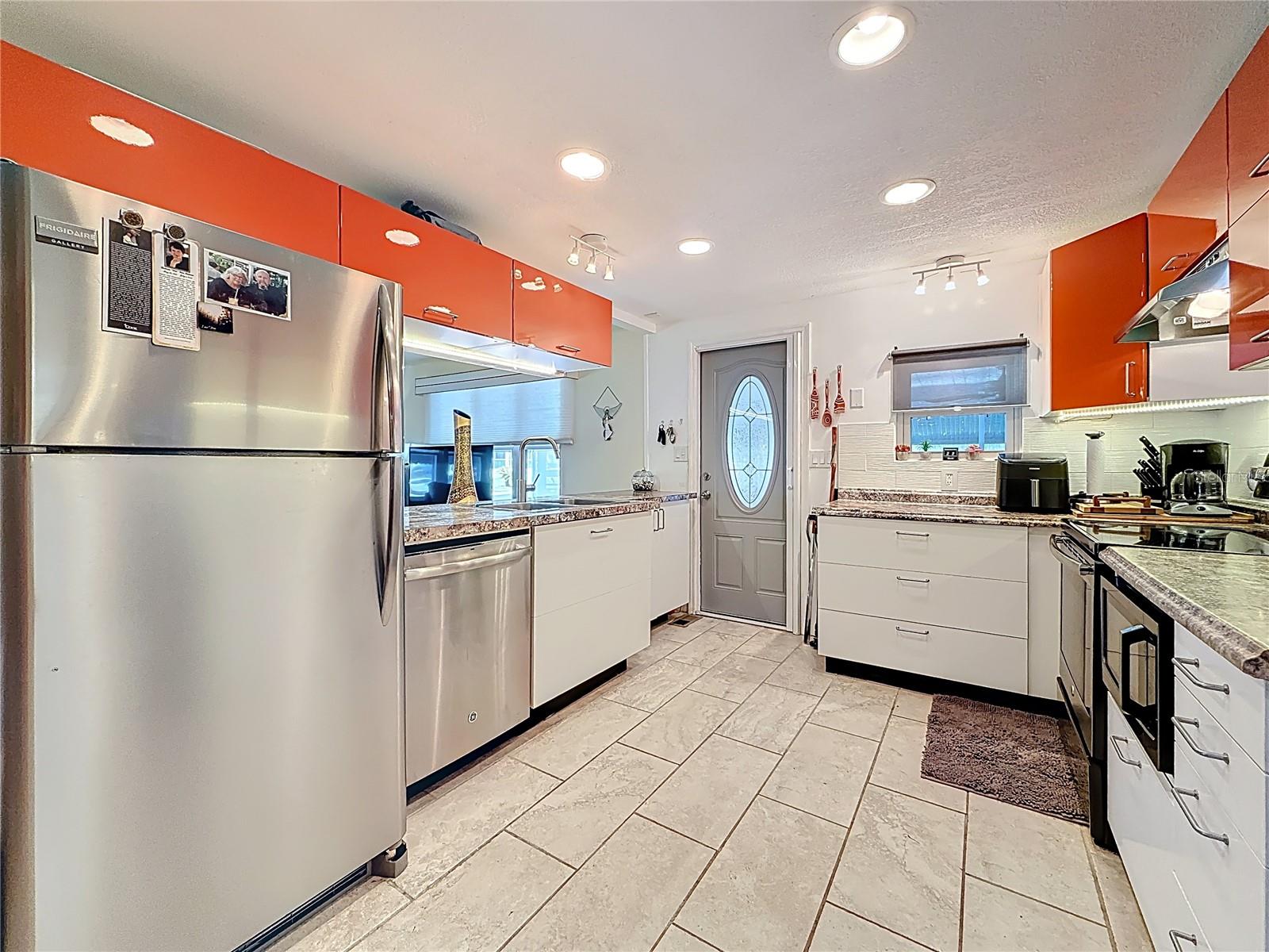 32 WILLIAM PENN WAY #1, PALM HARBOR, FL, 34684
