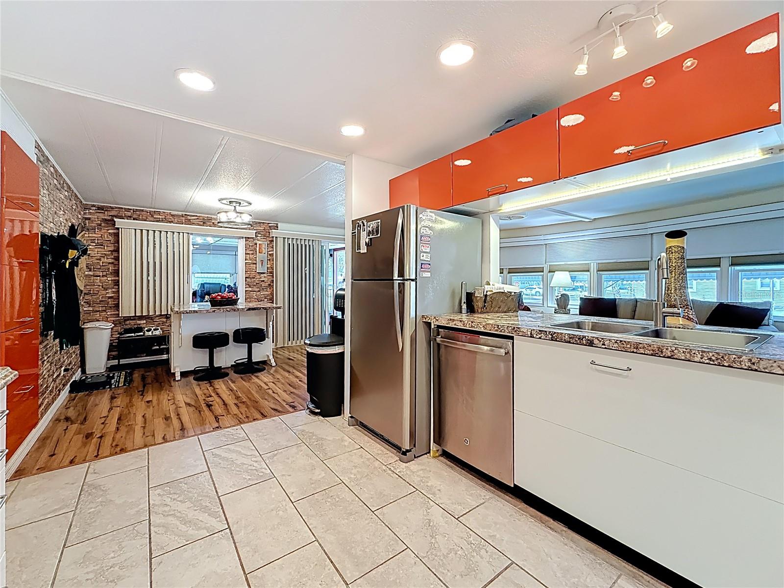 32 WILLIAM PENN WAY #1, PALM HARBOR, FL, 34684