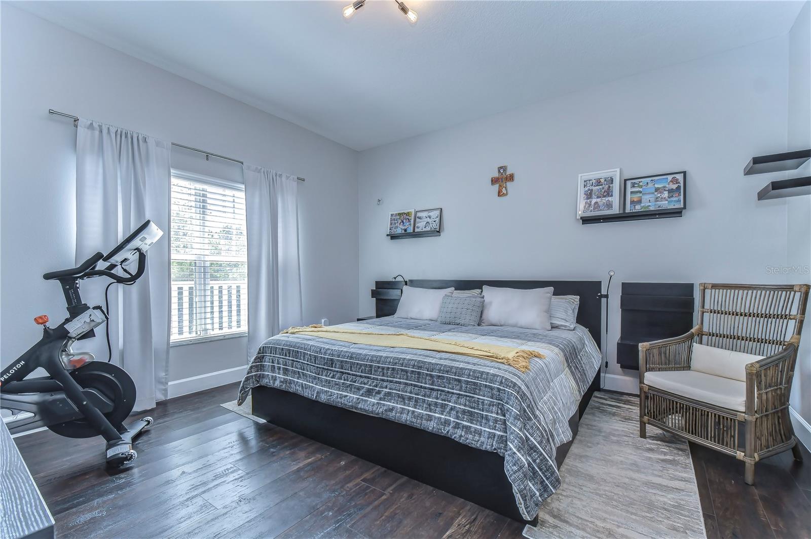 8507 SANDPIPER RIDGE AVE, TAMPA, FL, 33647