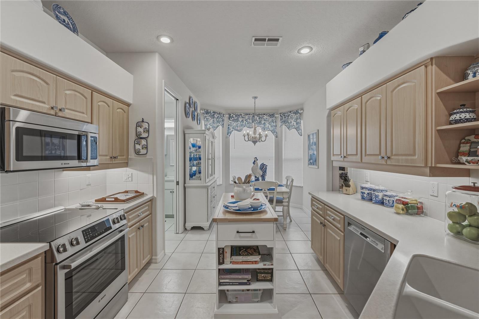 12410 WOODLANDS CIR, DADE CITY, FL, 33525