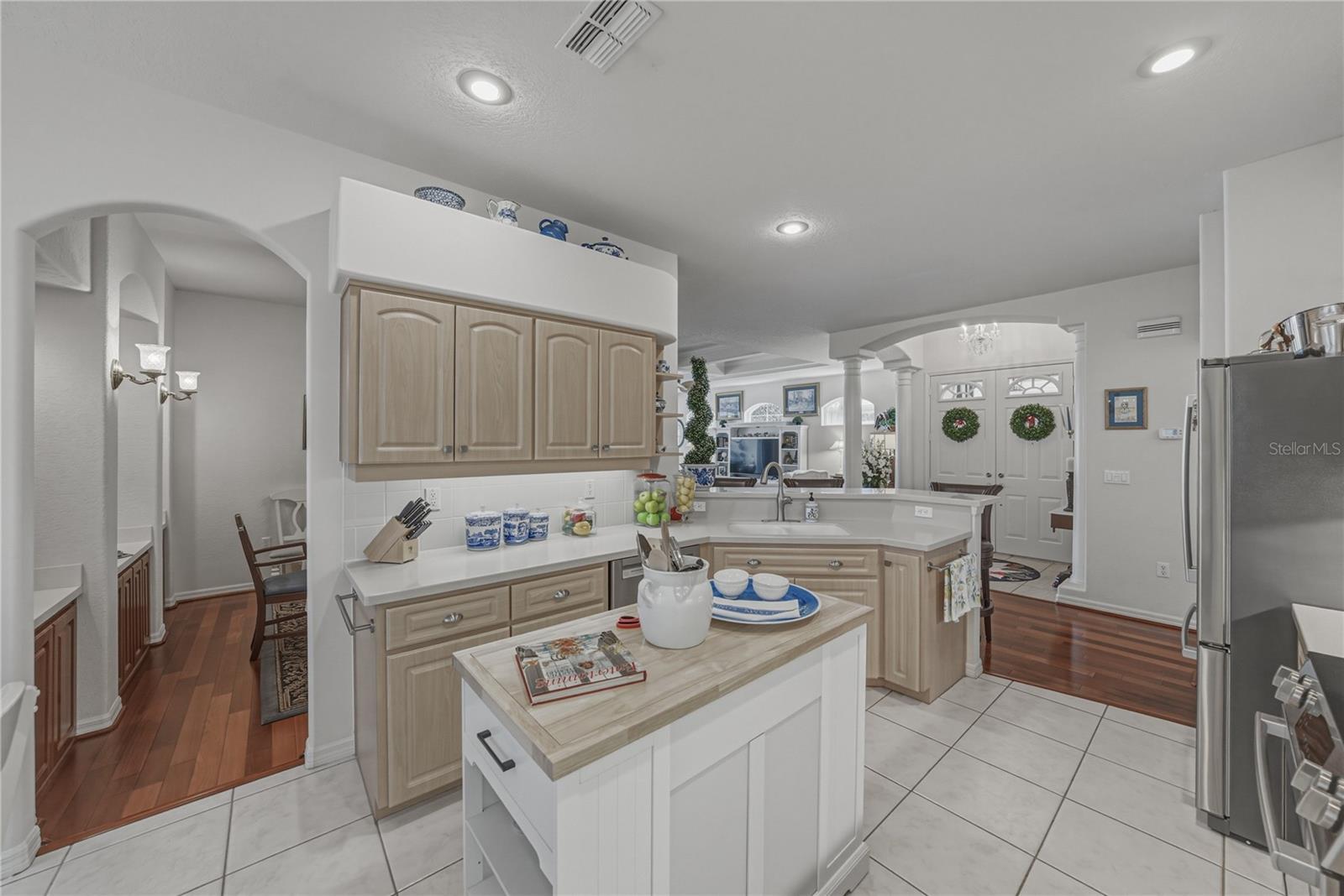 12410 WOODLANDS CIR, DADE CITY, FL, 33525