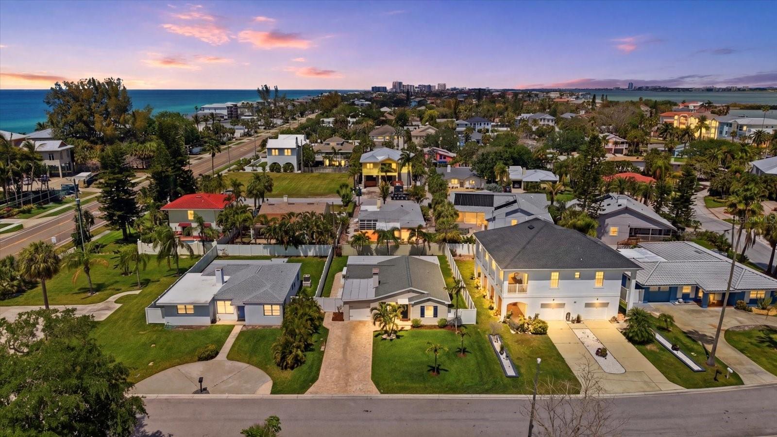 105 3RD ST, BELLEAIR BEACH, FL, 33786