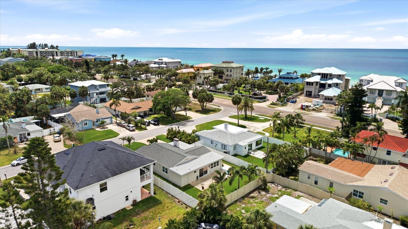 105 3RD ST, BELLEAIR BEACH, FL, 33786