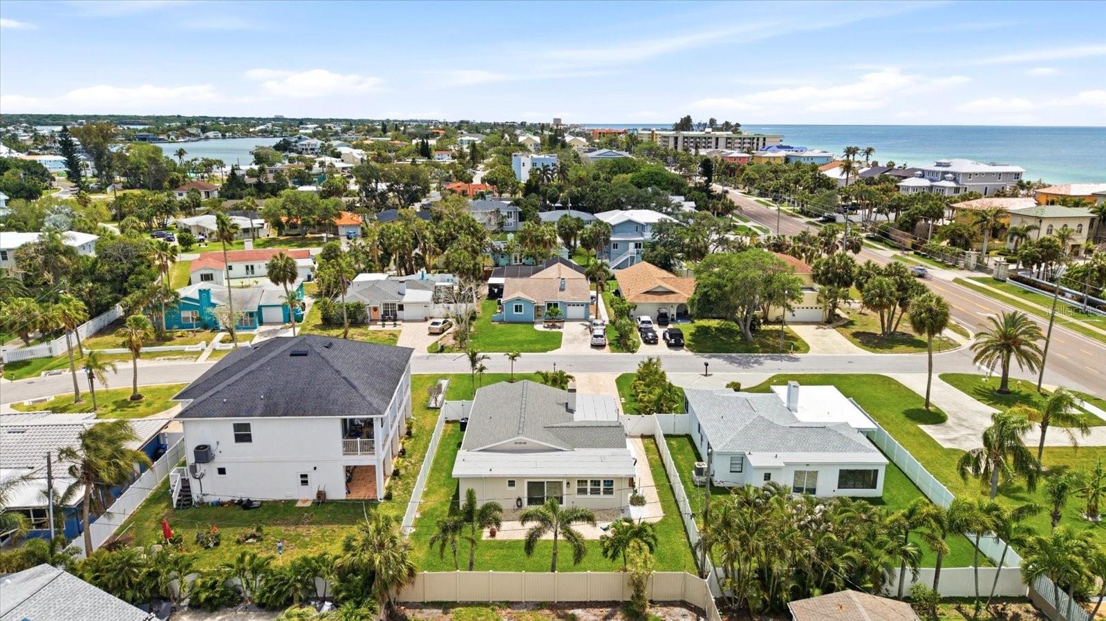 105 3RD ST, BELLEAIR BEACH, FL, 33786