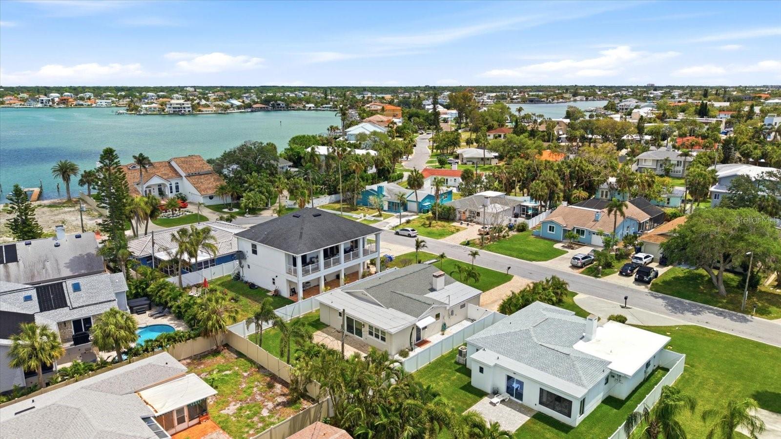 105 3RD ST, BELLEAIR BEACH, FL, 33786