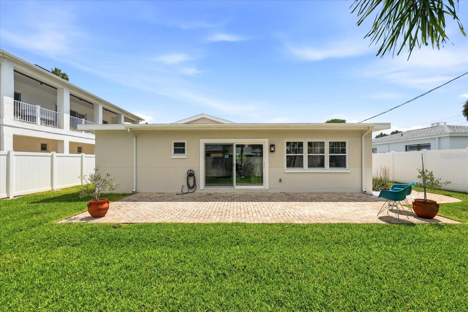 105 3RD ST, BELLEAIR BEACH, FL, 33786