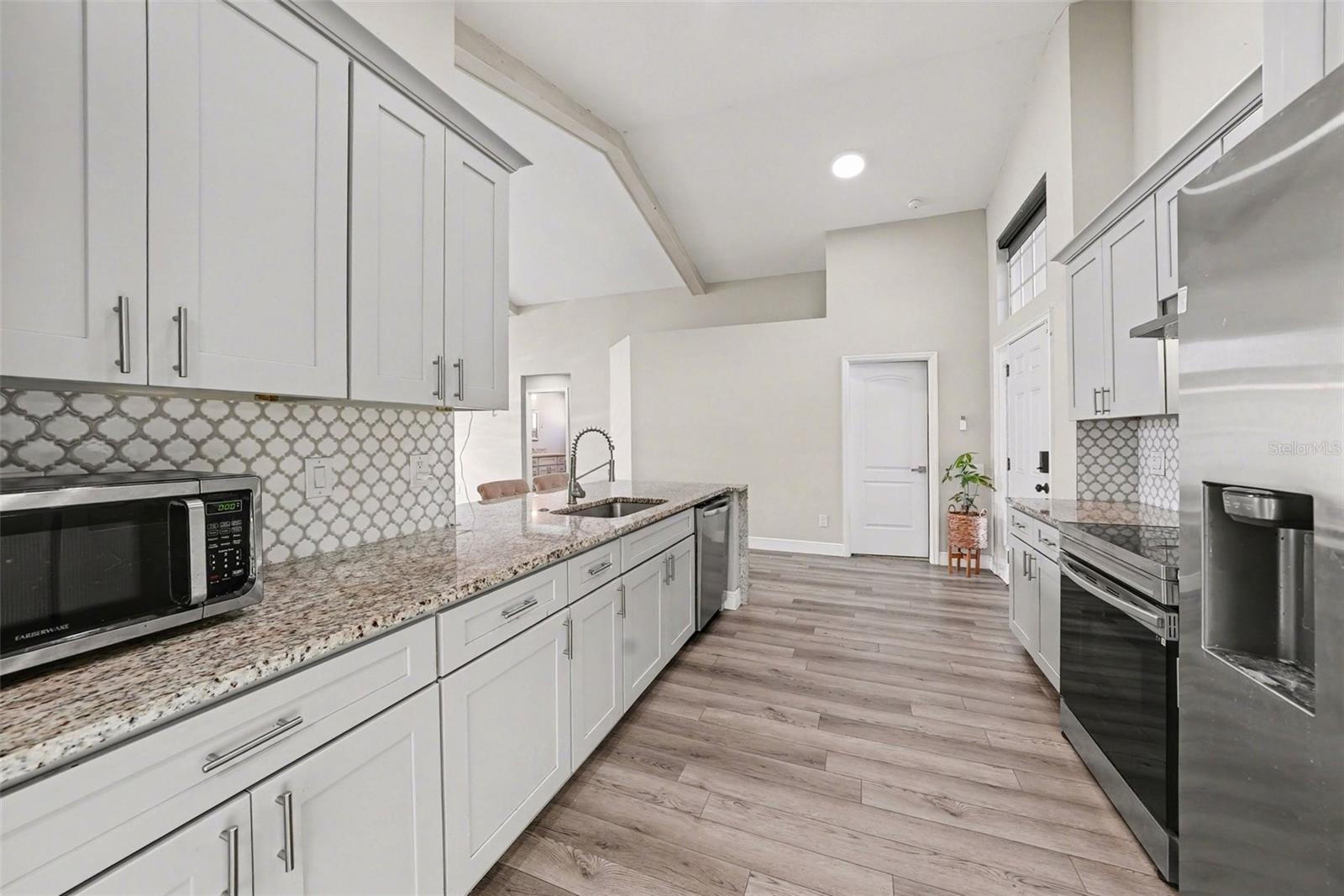 12524 MIDPOINTE DR, RIVERVIEW, FL, 33578